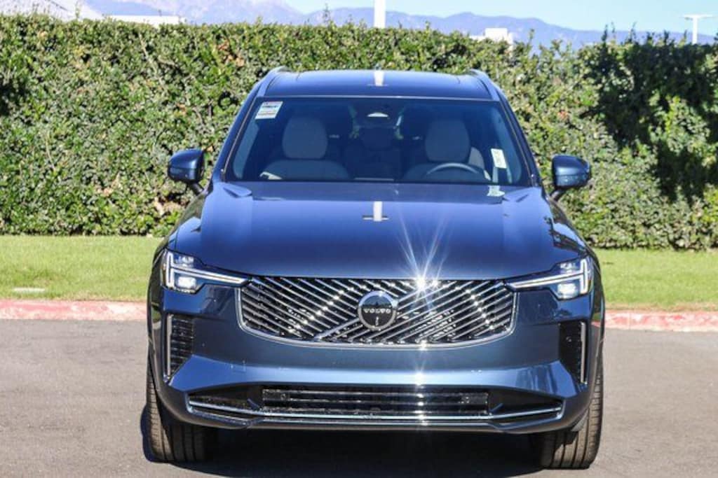 New 2026 Volvo XC90 B6 Plus 7-Seater SUV