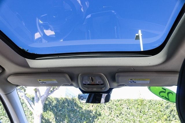 2025 Volvo XC90 Plus - Photo 17