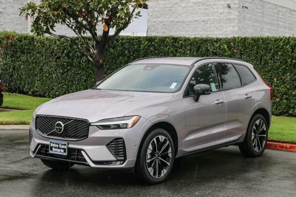 New 2026 Volvo XC60 B5 Plus SUV