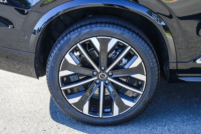 2025 Volvo XC90 Plus - Photo 11