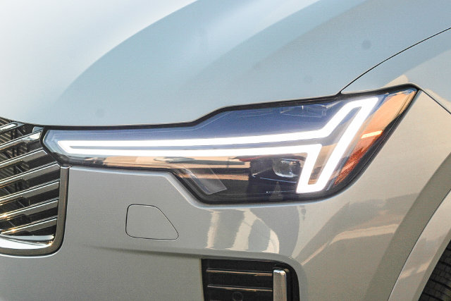 New 2026 Volvo XC90 plug-in hybrid T8 Plus 7-Seater SUV