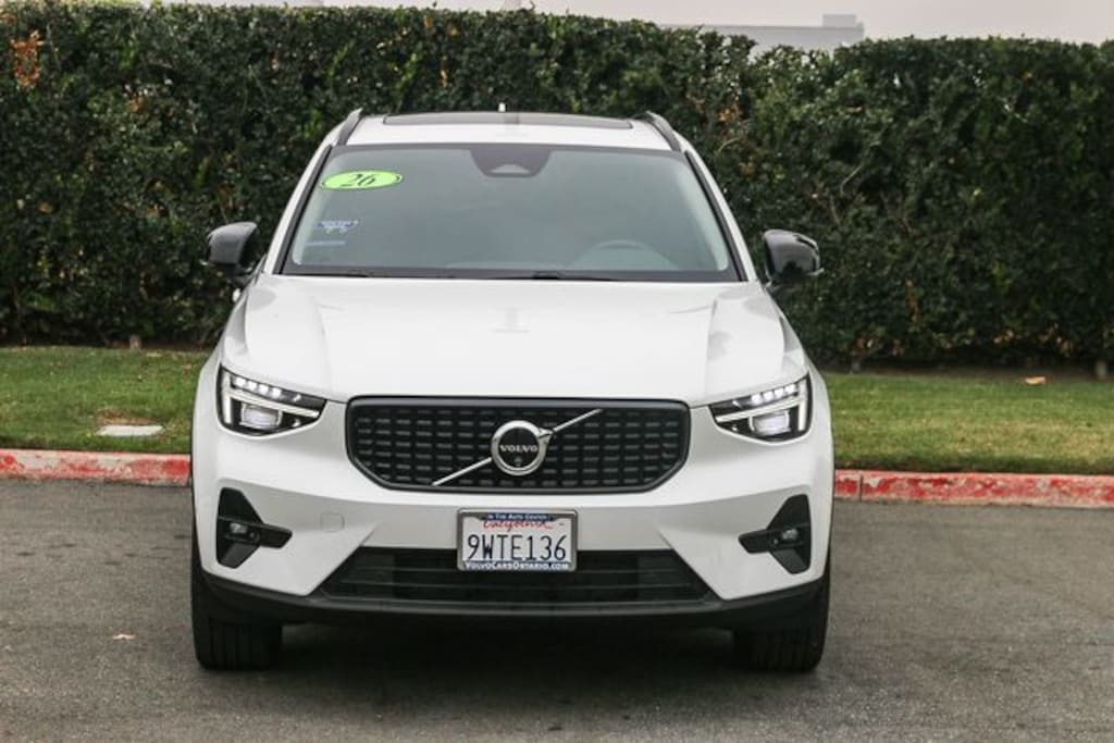 Used 2026 Volvo XC40 B5 Ultra SUV
