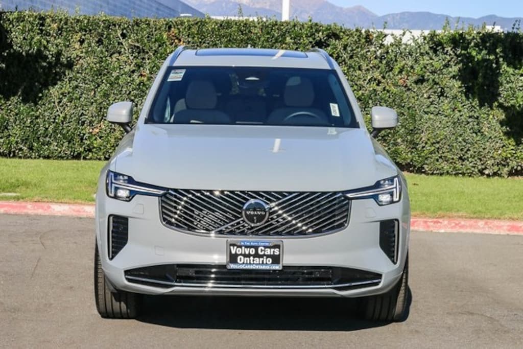 New 2026 Volvo XC90 B6 Plus 7-Seater SUV