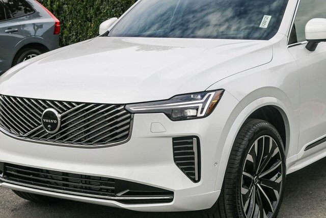 2026 Volvo XC90 photo 4
