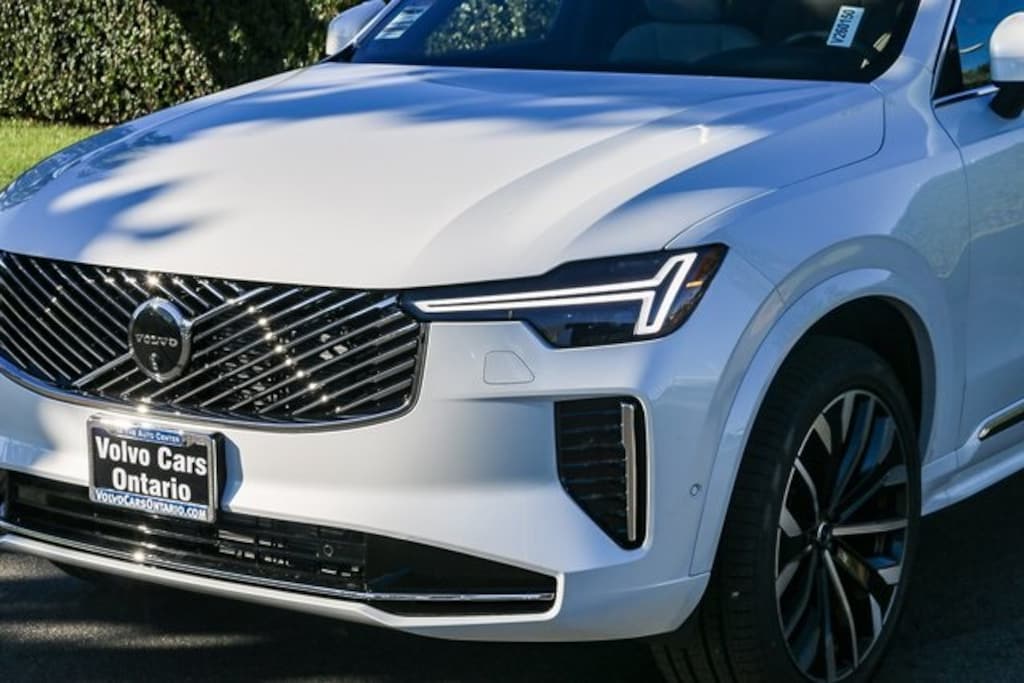 New 2026 Volvo XC90 B6 Plus 7-Seater SUV