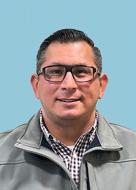 Staff member Alex Silva from 8d698068ef26