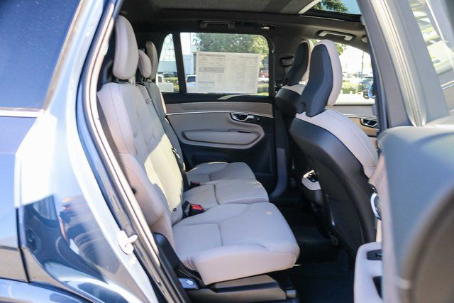 2026 Volvo XC90 Plus - Photo 19
