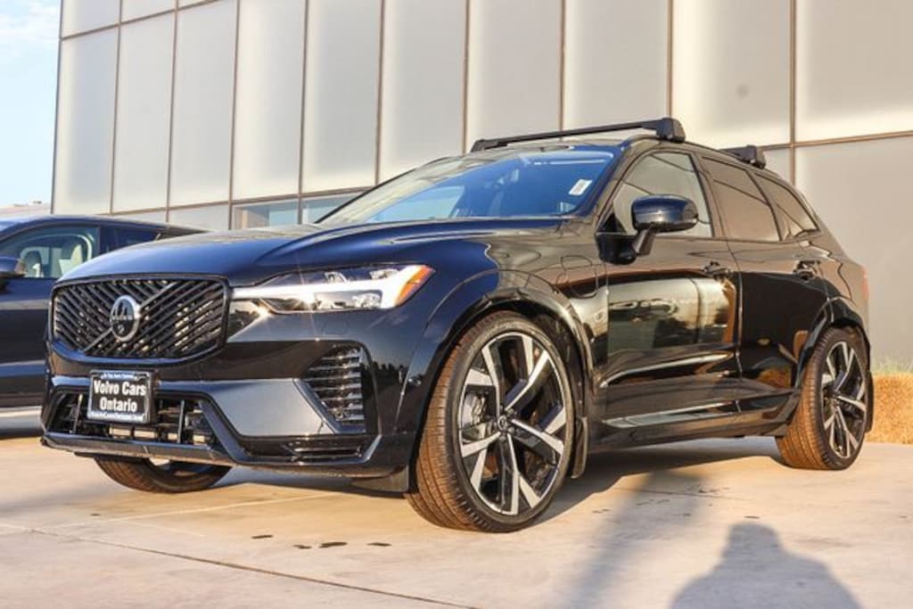 New 2026 Volvo XC60 plug-in hybrid T8 Ultra SUV