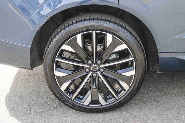 2026 Volvo XC60 Ultra - Photo 11