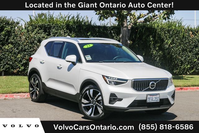 2023 Volvo XC40 B5 Ultimate Bright AWD's photo