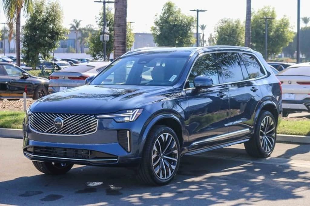 New 2026 Volvo XC90 B6 Plus 7-Seater SUV