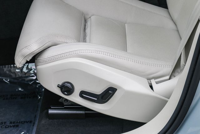 2026 Volvo XC60 Ultra - Photo 23