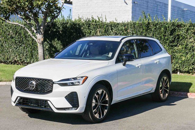 2026 Volvo XC60 Plus