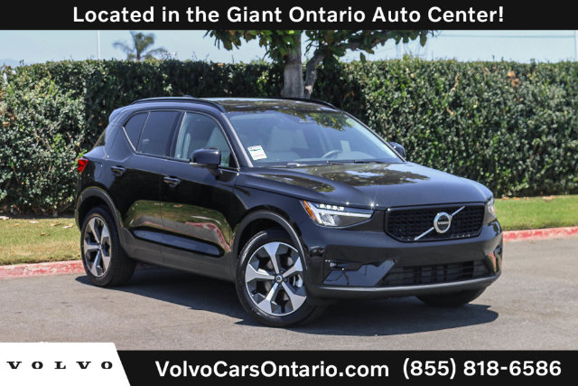 2026 Volvo XC40 B5 Plus AWD SUV