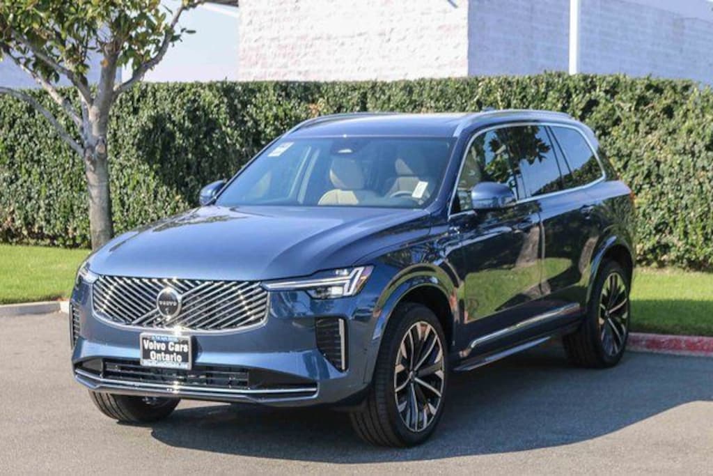 New 2026 Volvo XC90 B6 Plus 7-Seater SUV