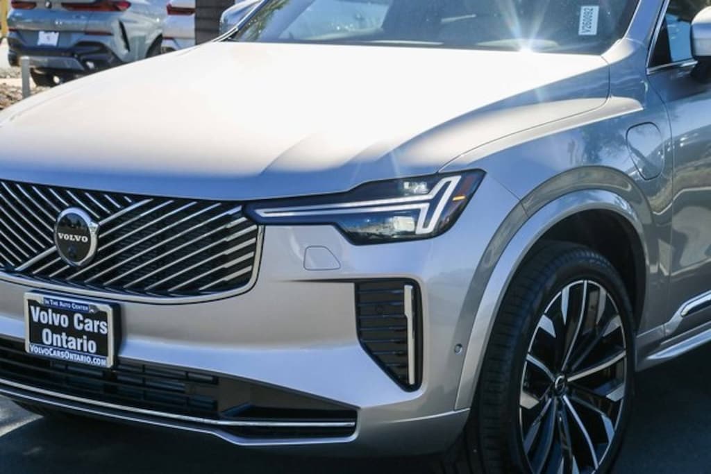 New 2026 Volvo XC90 plug-in hybrid T8 Plus 7-Seater SUV