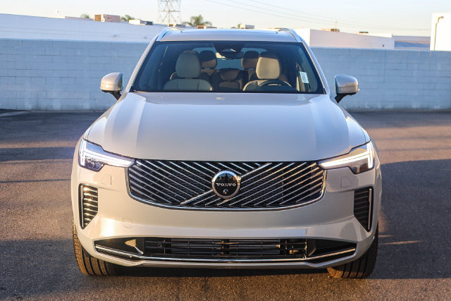 New 2026 Volvo XC90 plug-in hybrid T8 Plus 7-Seater SUV