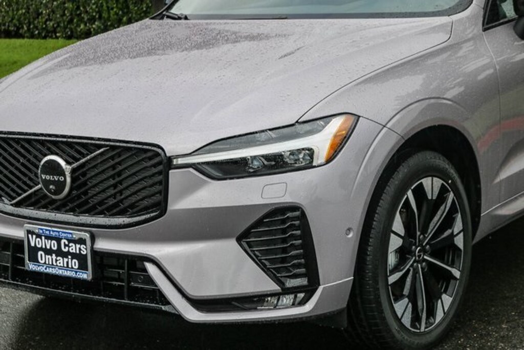 New 2026 Volvo XC60 B5 Plus SUV