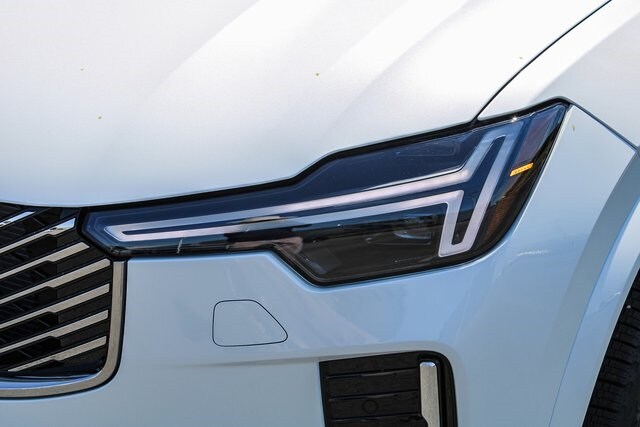 2025 Volvo XC90 photo 4
