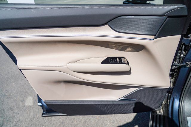 2025 Volvo EX90 Ultra - Photo 21