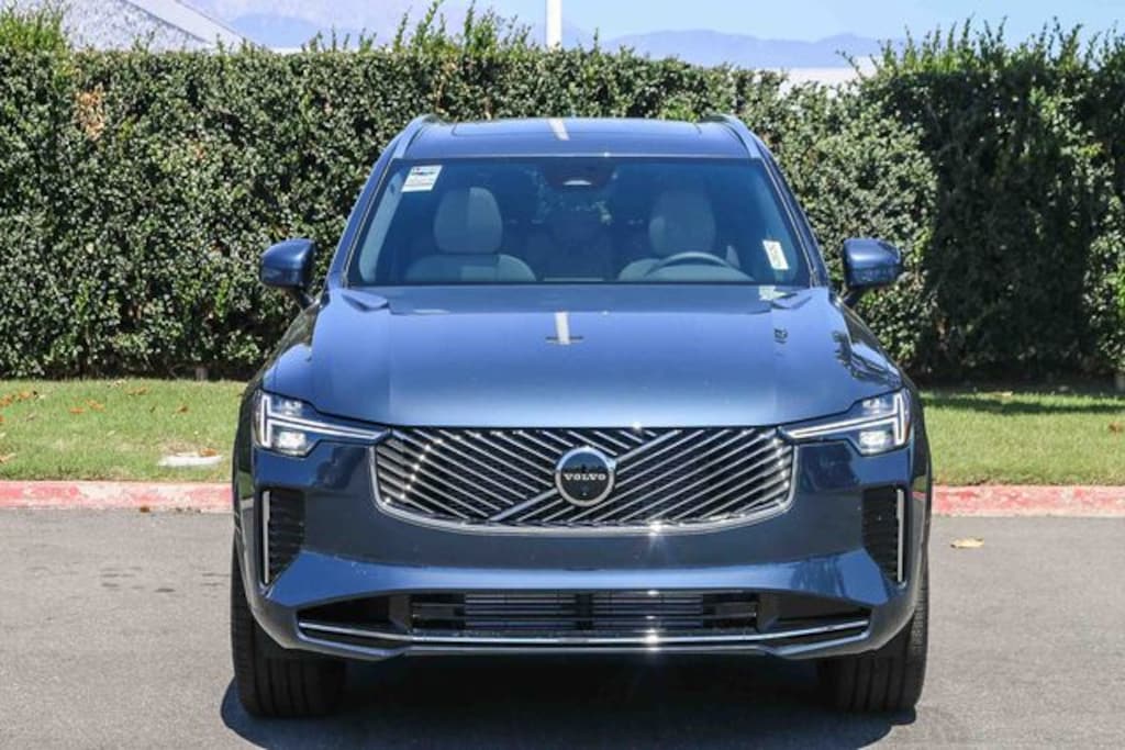 New 2026 Volvo XC90 plug-in hybrid T8 Plus 7-Seater SUV