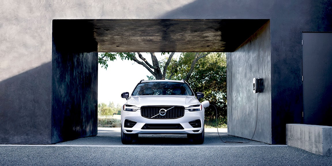 Volvo 2025 electrification strategy deals