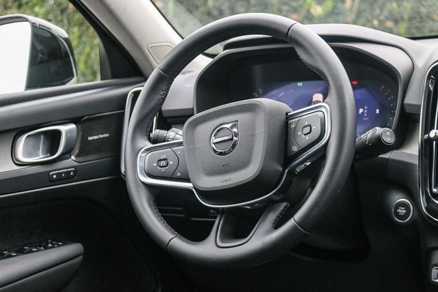 2026 Volvo XC40 Ultra - Photo 16