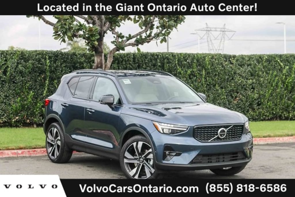 New 2026 Volvo XC40 B4 Plus SUV