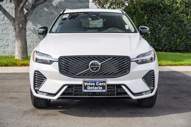 2026 Volvo XC60 Plus