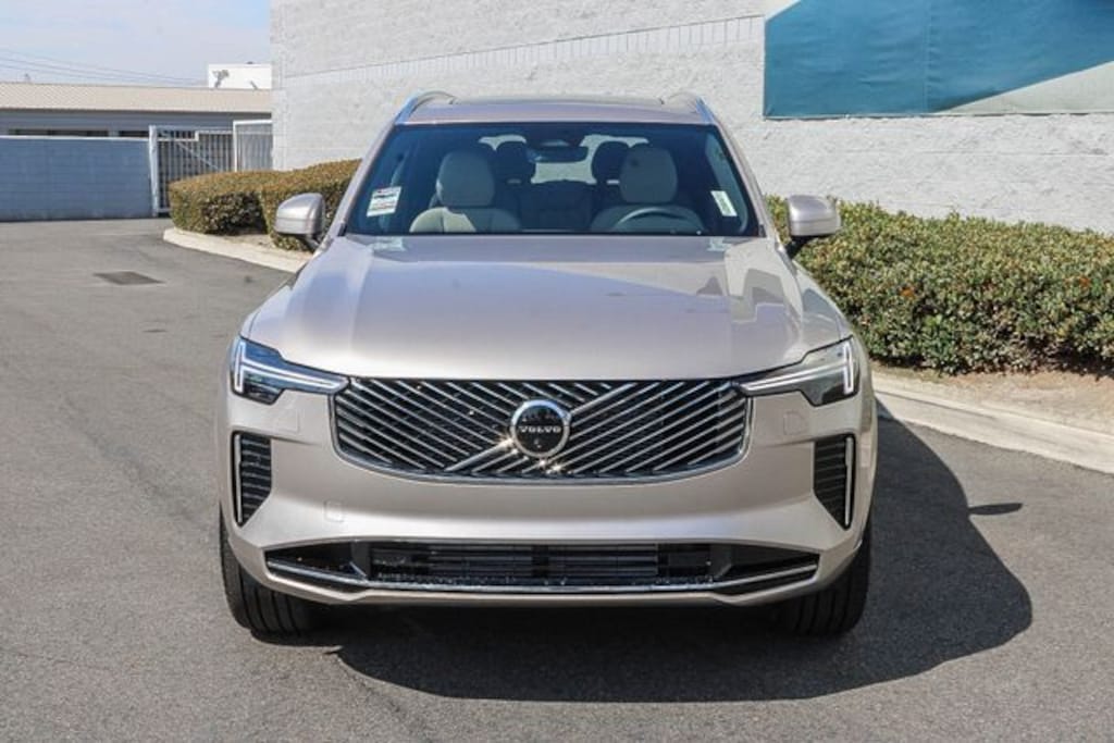 New 2026 Volvo XC90 plug-in hybrid T8 Plus 7-Seater SUV