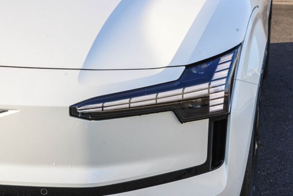 New 2026 Volvo EX30 Single Motor Plus SUV