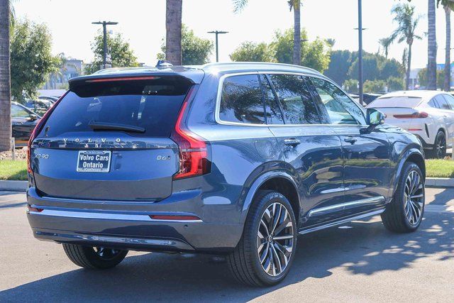2026 Volvo XC90 Plus - Photo 8