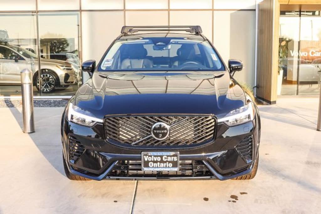 New 2026 Volvo XC60 plug-in hybrid T8 Ultra SUV