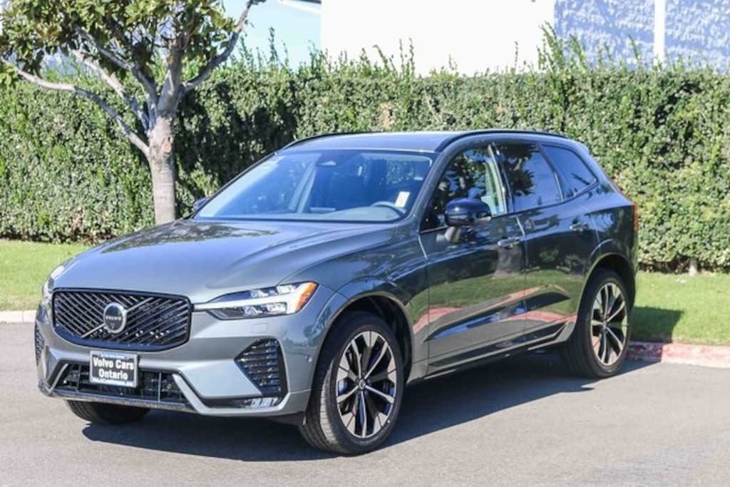 New 2026 Volvo XC60 B5 Plus SUV