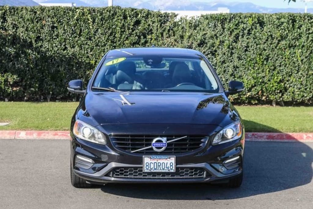 Used 2017 Volvo S60 T5 Dynamic Sedan