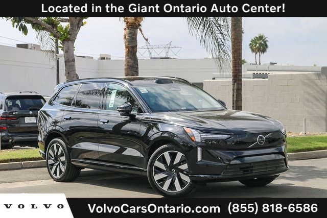 2025 Volvo EX90 Plus's photo