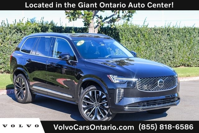 2025 Volvo XC90 Plus's photo