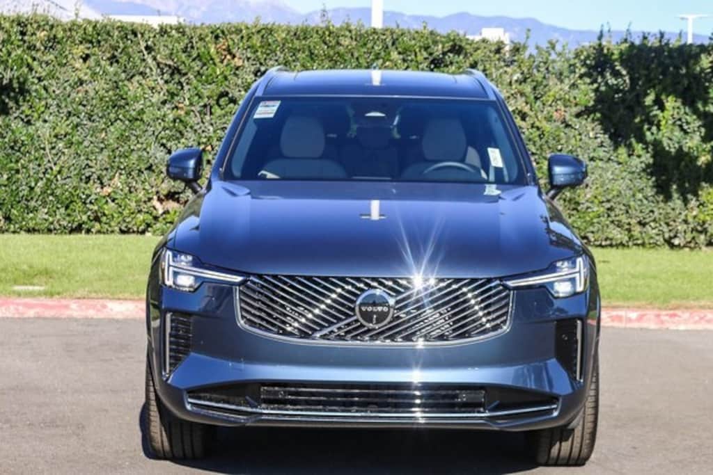 New 2026 Volvo XC90 B6 Plus 7-Seater SUV