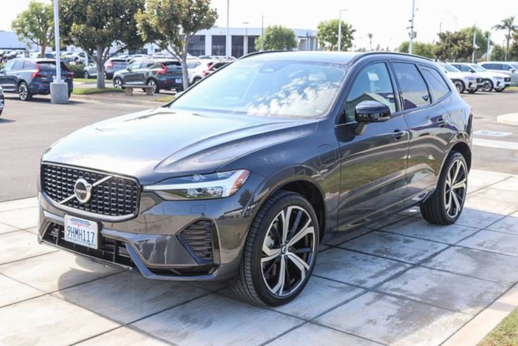 Certified 2024 Volvo XC60 plug-in hybrid Ultimate SUV