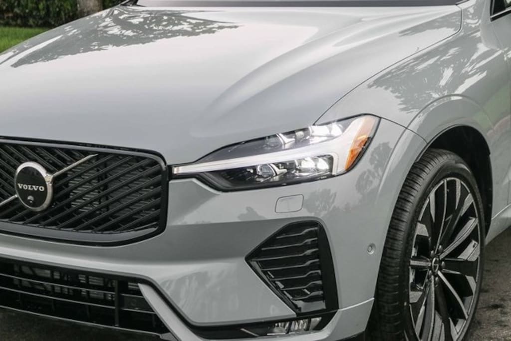 New 2026 Volvo XC60 B5 Ultra SUV