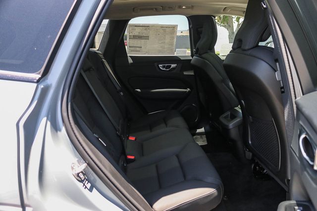 2026 Volvo XC60 Plus - Photo 19