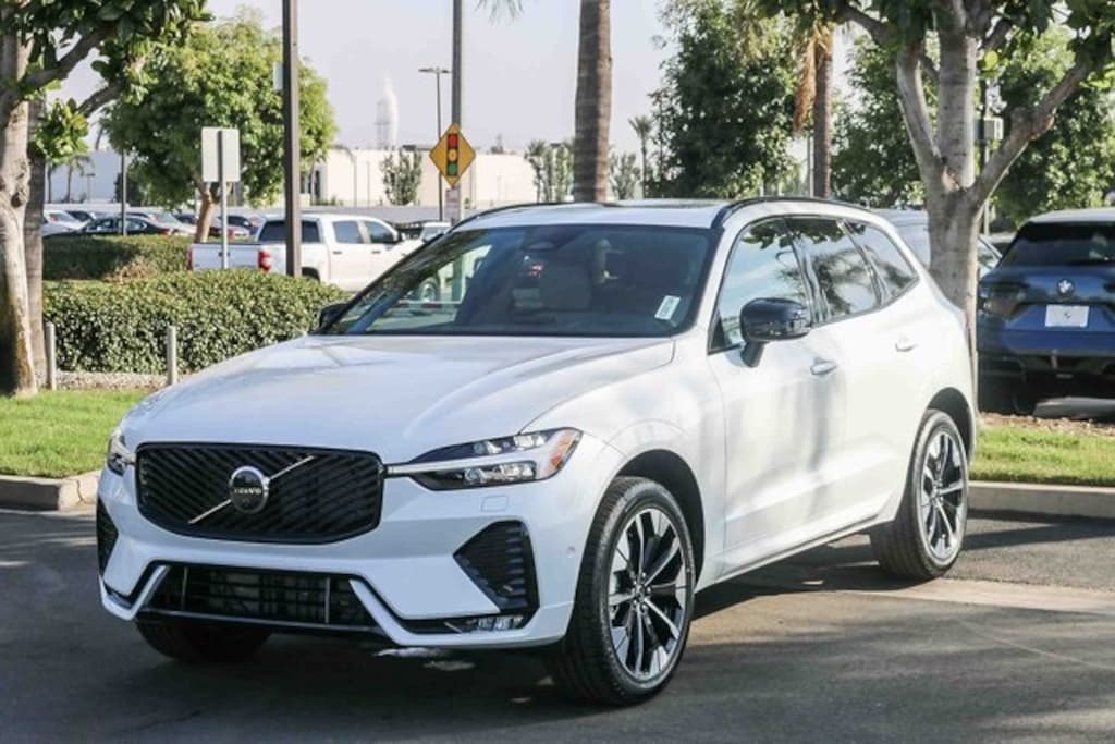 New 2026 Volvo XC60 B5 Plus SUV