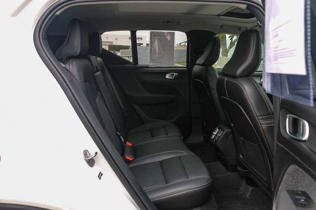 2026 Volvo XC40 Ultra - Photo 19