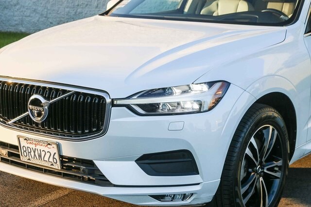 2020 Volvo XC60 T6 Momentum photo 4
