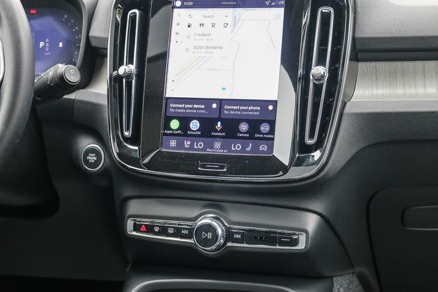 2026 Volvo XC40 Ultra - Photo 14
