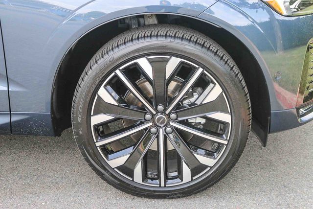 2026 Volvo XC60 Ultra - Photo 12