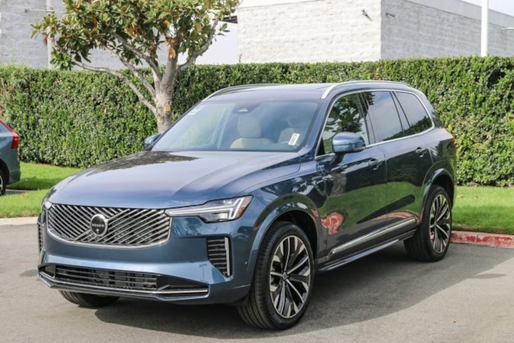 New 2026 Volvo XC90 B6 Plus 7-Seater SUV