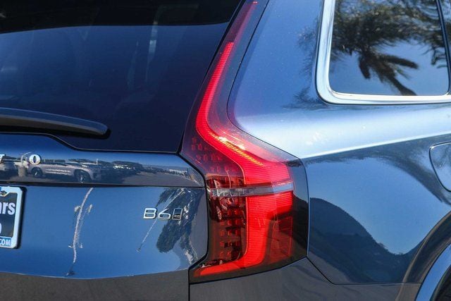 2026 Volvo XC90 Plus - Photo 10