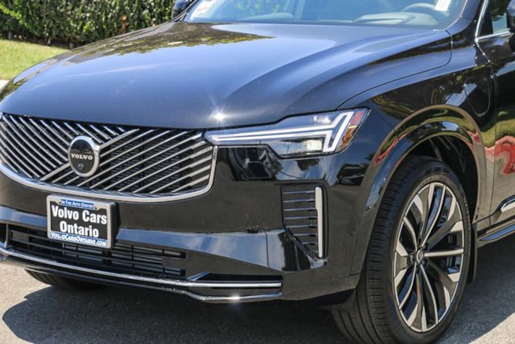 New 2026 Volvo XC90 plug-in hybrid T8 Ultra 6-Seater SUV