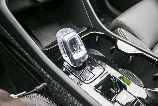 2026 Volvo XC40 Ultra - Photo 27